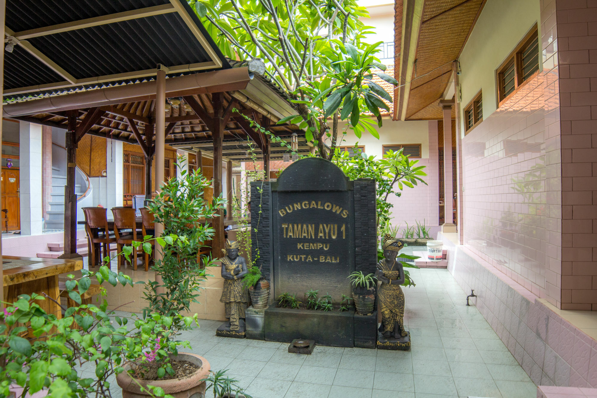 Bungalow Kempu Taman Ayu I Lägenhet Kuta Lombok Exteriör bild